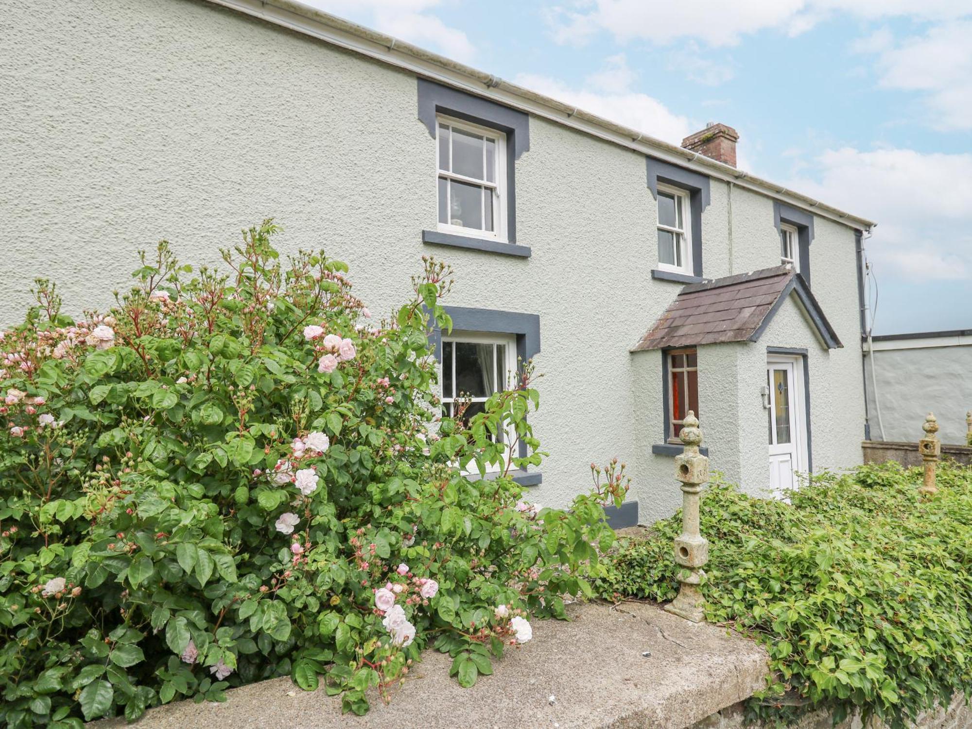 The Farmhouse Newport  Exterior photo